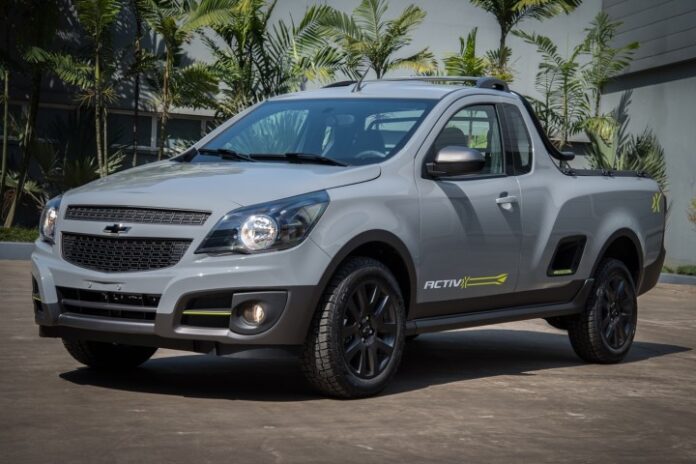 2017-Chevrolet-Montana-Activ-X-exterior-Brazil-01-720x480-1.jpg