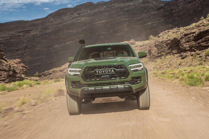 20_Tacoma_TRD_Pro_Army_Green_5.jpg