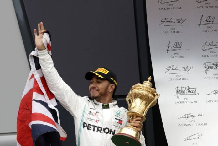 Lewis-Hamilton-Win-AP_571_855.jpg