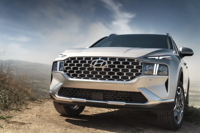 Large-51250-2023SantaFePlug-InHybrid.jpg