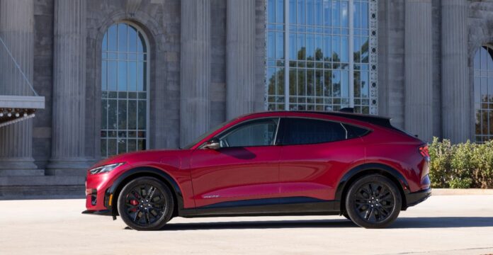 2025MustangMach-EPremiumSportAppearancePackage_06.jpeg